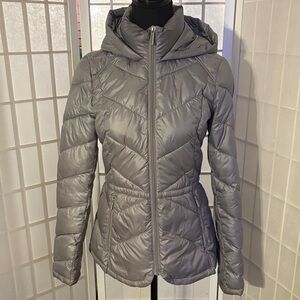 Women's Gray Silver Lightweight Hooded Puffer Jacket XS